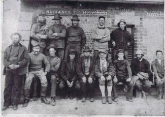 Early lifeboat crew